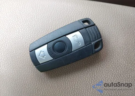 2007 BMW 328I из США, поврежденный, VIN WBAVA37527NL13034